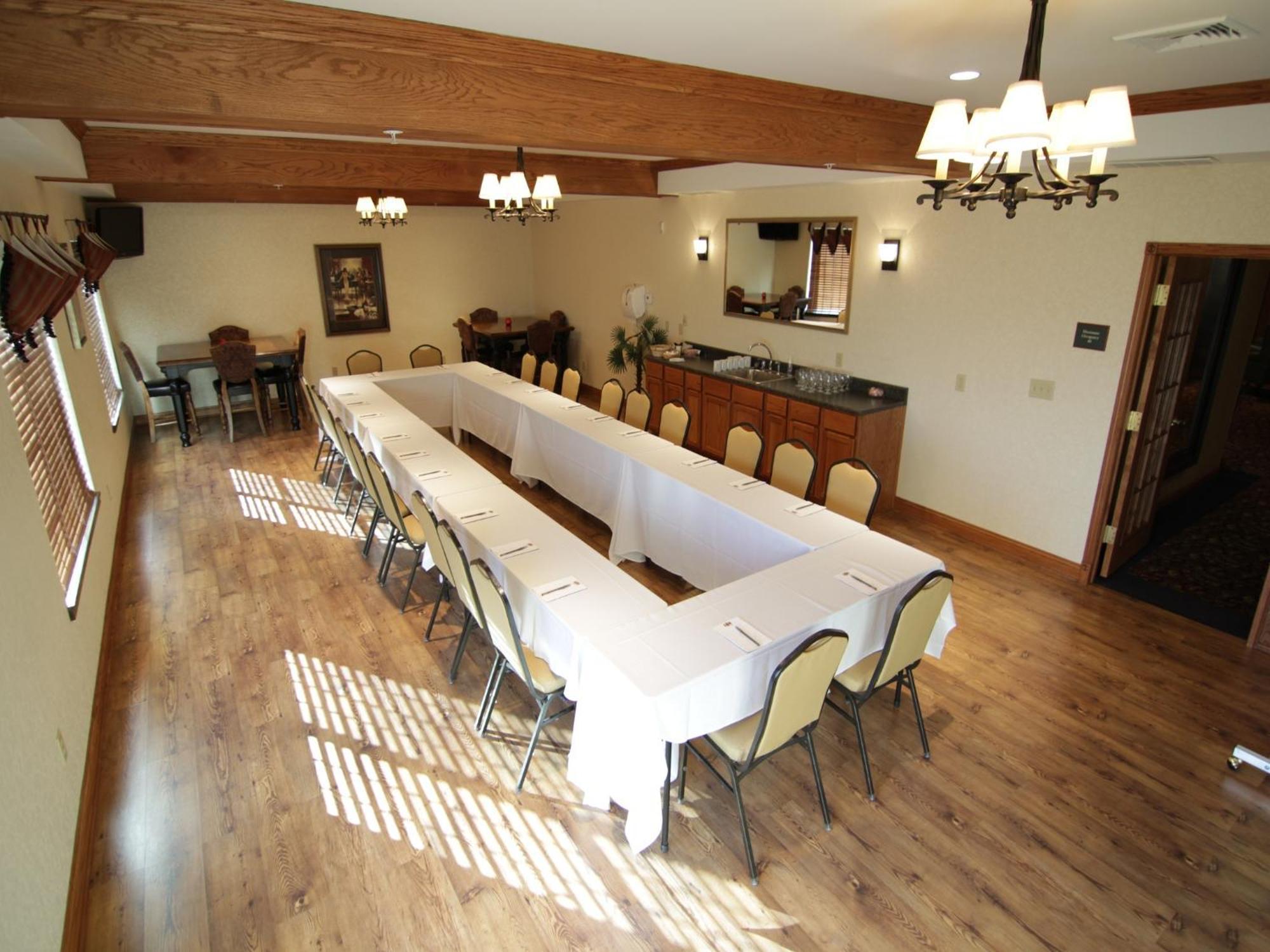 Town & Country Inn And Suites Quincy Dış mekan fotoğraf