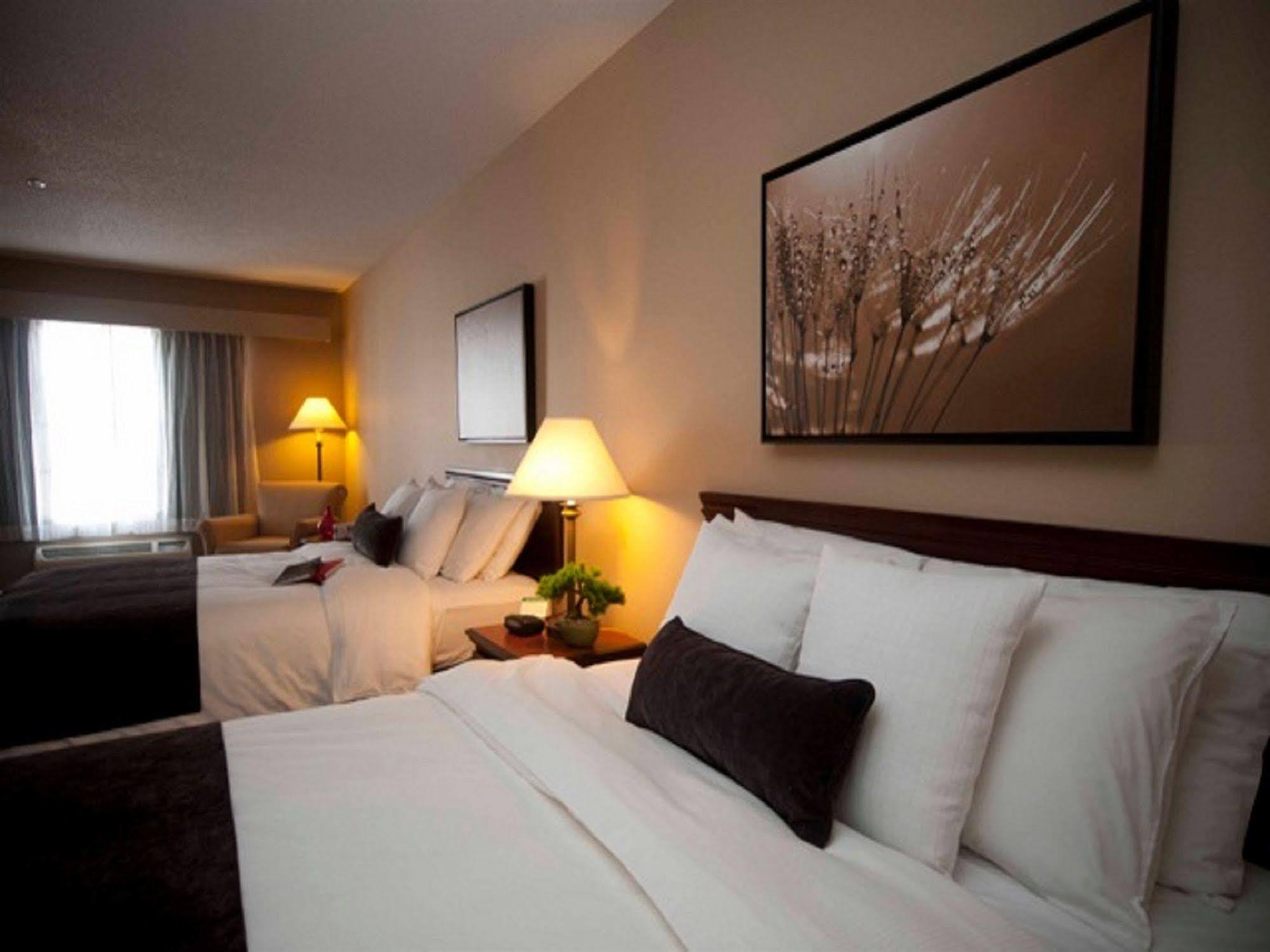 Town & Country Inn And Suites Quincy Dış mekan fotoğraf